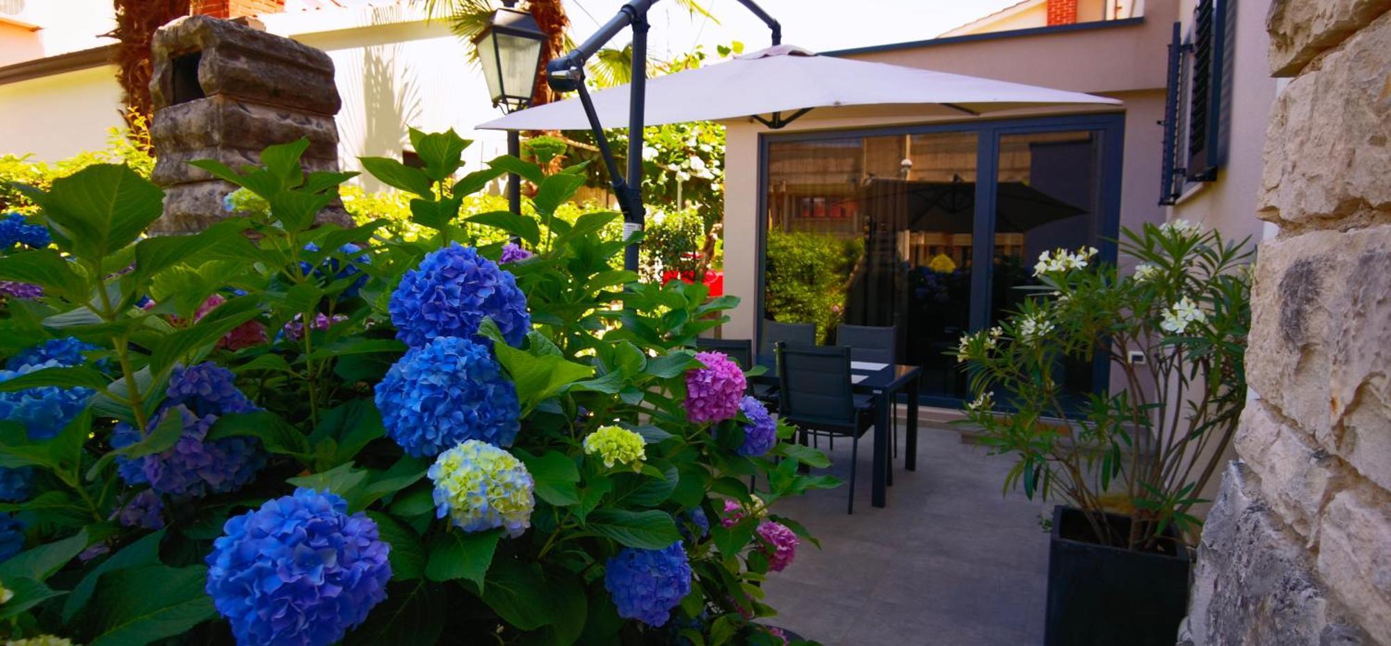Stay In The Very Heart Of Porec - 50M To The Beach Exterior foto